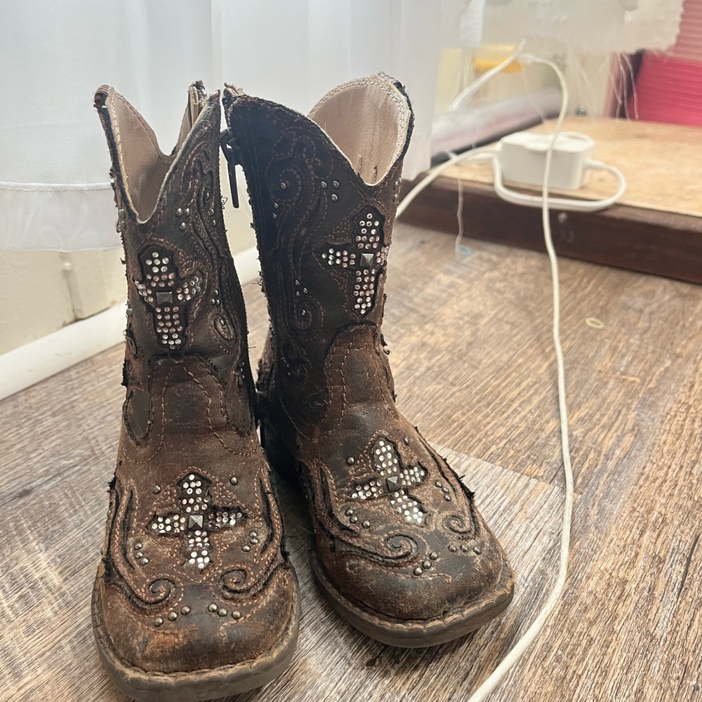 Roper Kids' cross Embellished Brown Boots